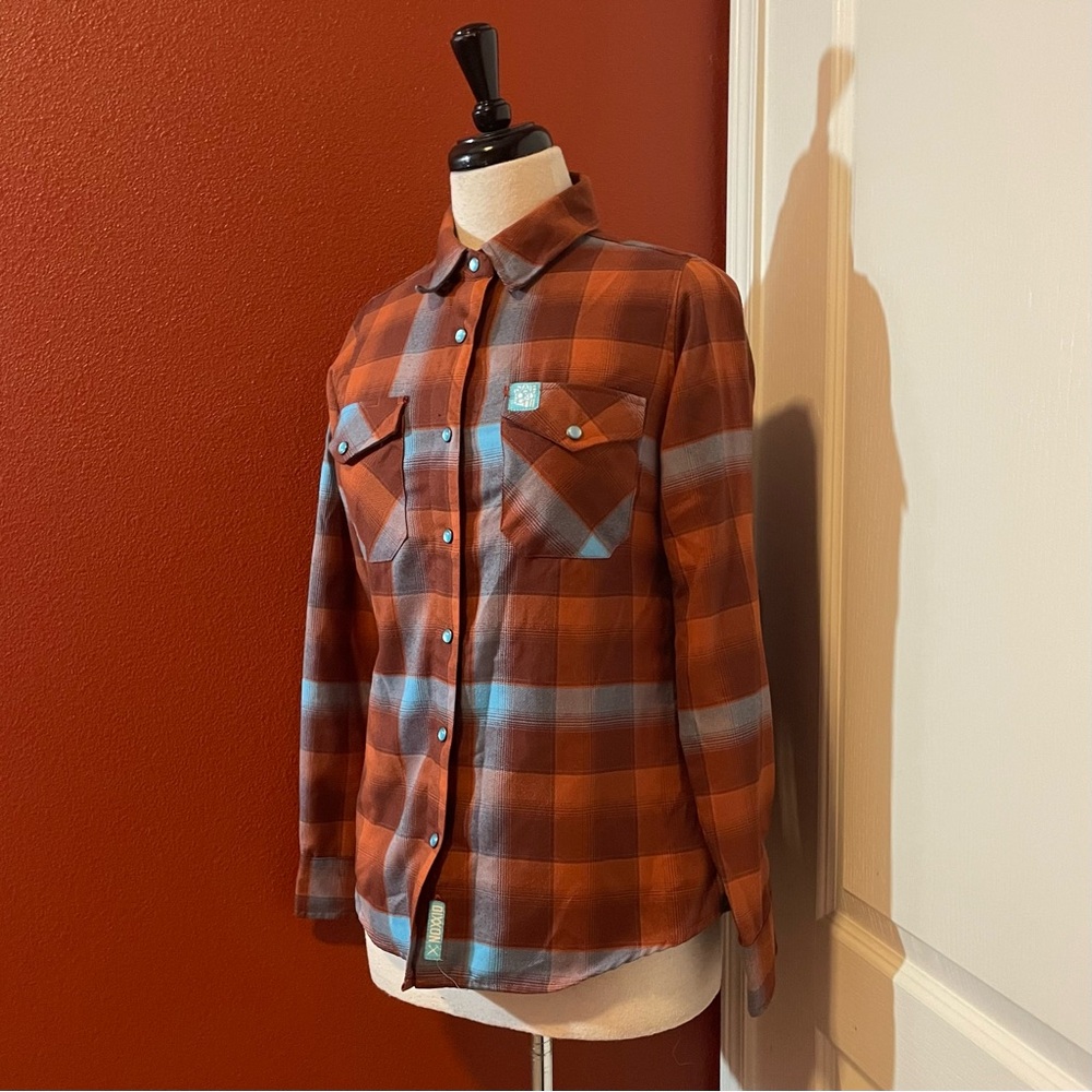 Dixxon Women’s State Forty Eight Plaid D Tech Pearl Snap Long Sleeve‎ Flannel